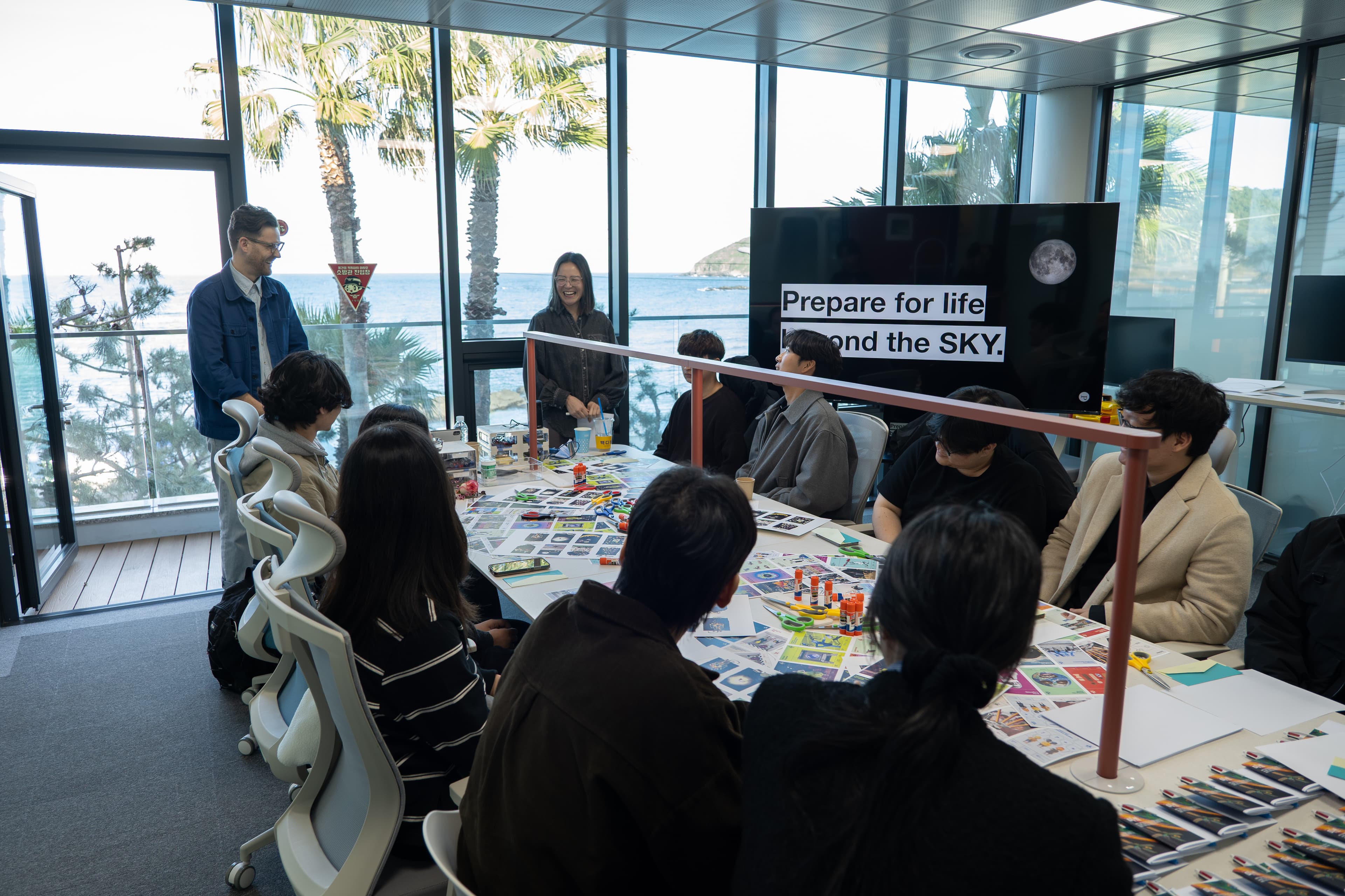 런치파티: Crafting Jeju's Platinum Record